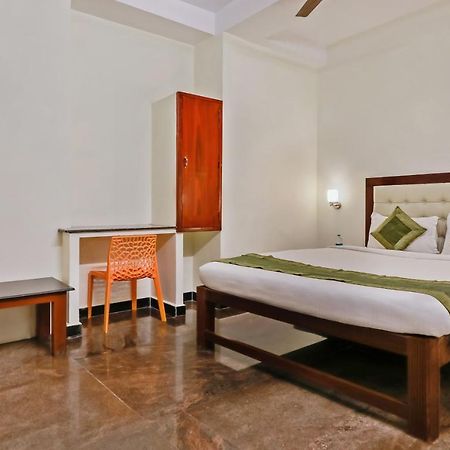 Itsy Hotels Prakasam Residency 蓬蒂切里 外观 照片